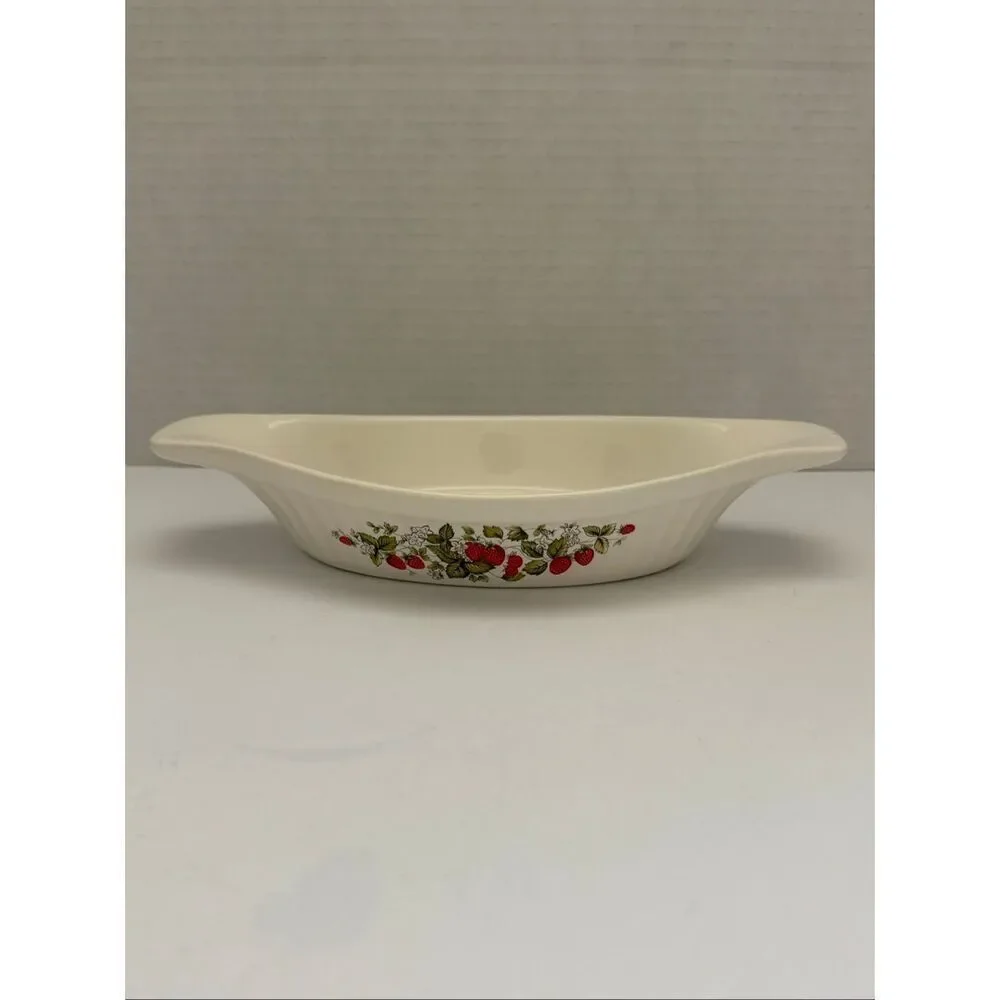 Vintage Strawberry & Floral White Oval Stoneware Au Gratin Baking Dish Retro